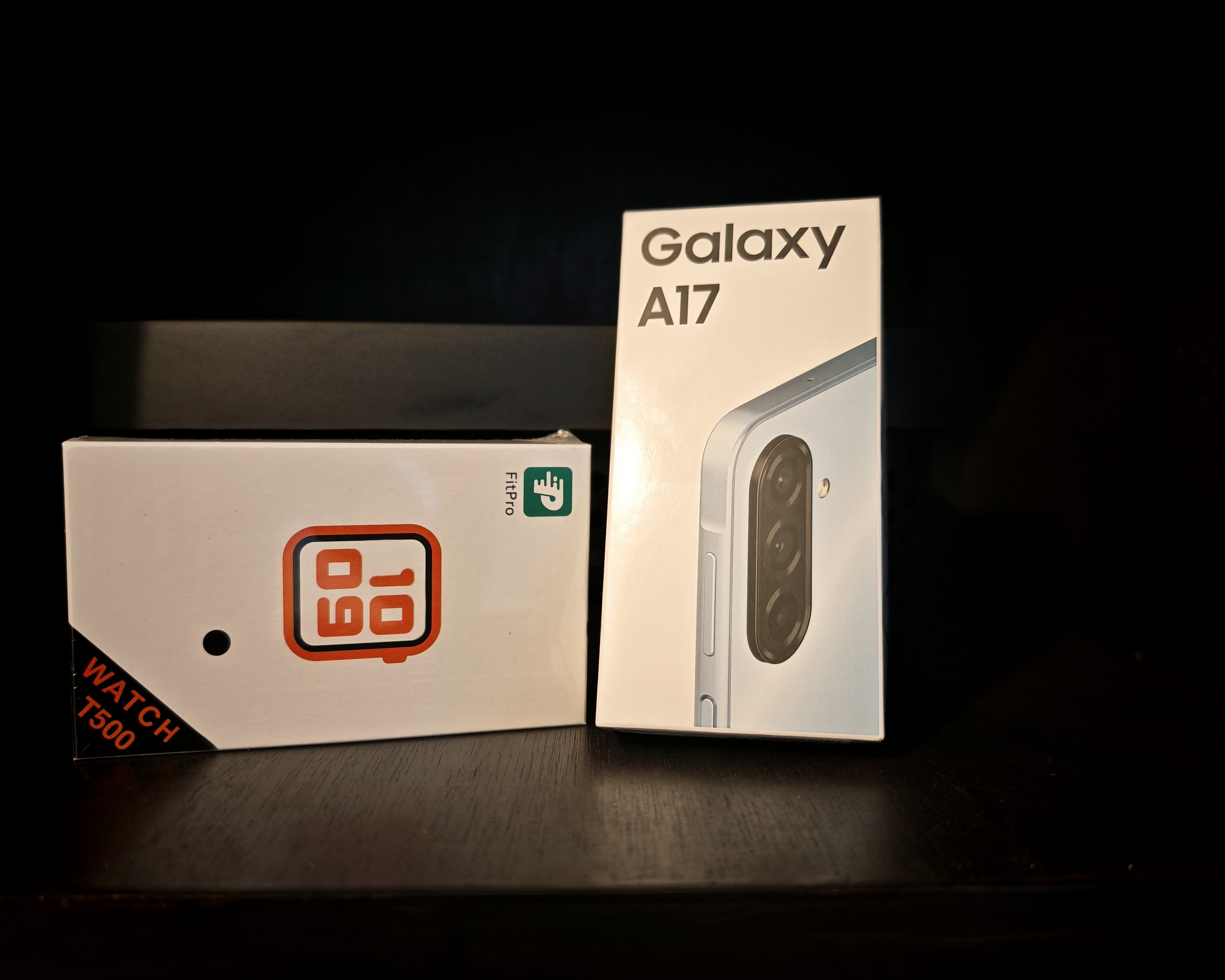 Performance Bundle: Samsung Galaxy A17 + Smartwatch T500